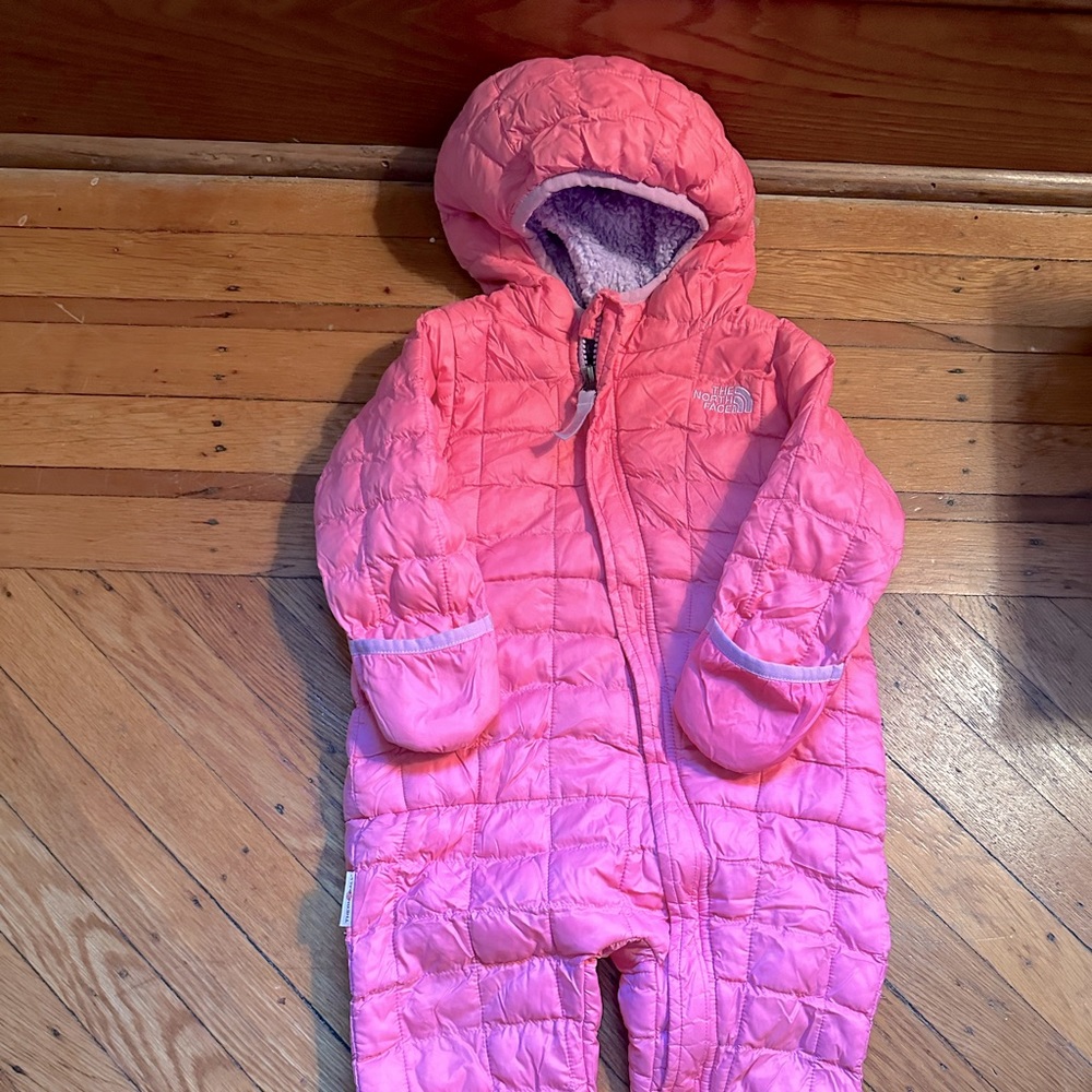 North face thermoball snow suit size 12-18 months